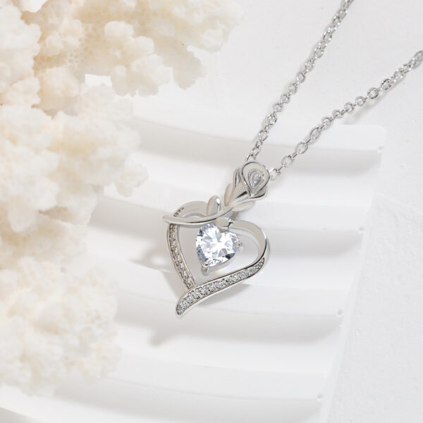 Rose Heart-shaped Necklace With Rhinestones - Image 5