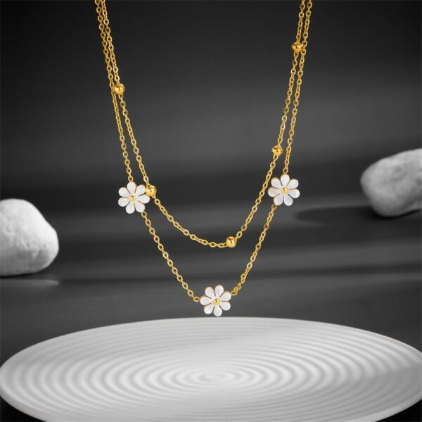 Fashion Daisy-Flower Jewelry Set of Double-Layering Necklace, Bracelet & Earrings - Image 8