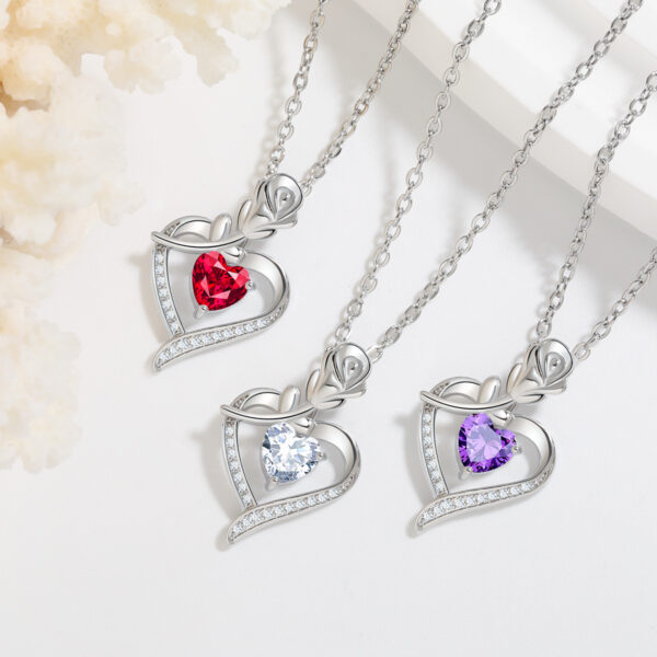 Rose Heart-shaped Necklace With Rhinestones - Image 4